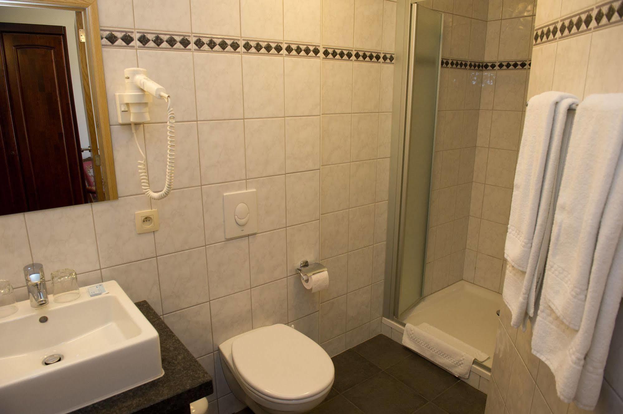 Auberge Saint-Martin Orchimont Esterno foto