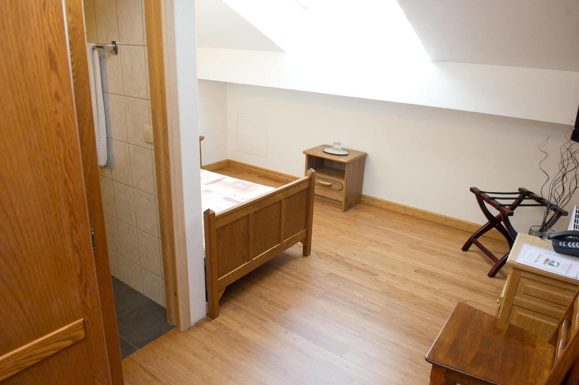 Auberge Saint-Martin Orchimont Esterno foto